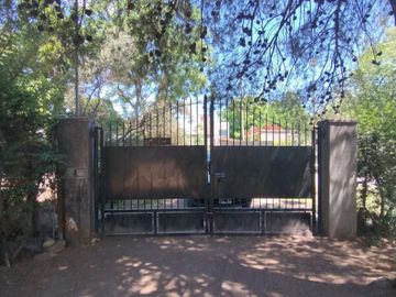 CASA 3 DORM,PISCINA,QUINCHO VISTALBA
