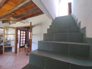 CASA 3 DORM,PISCINA,QUINCHO VISTALBA
