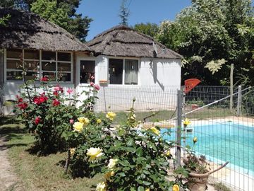 CASA 3 DORM,PISCINA,QUINCHO VISTALBA