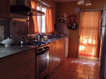CASA 3 DORM,PISCINA,QUINCHO VISTALBA