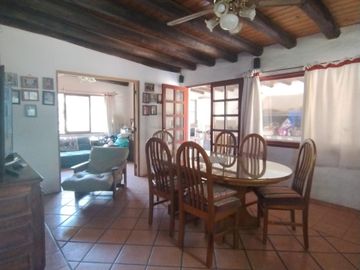 CASA 3 DORM,PISCINA,QUINCHO VISTALBA