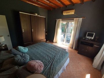 VENTA DE CASA CON  PILETA RODEO DEL MEDIO MAIPU