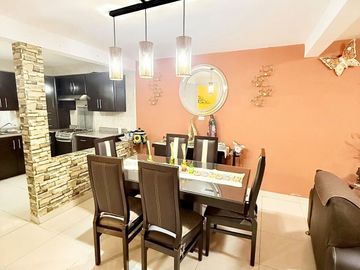 Casa en venta en Arboledas del Sumidero con habitación en Planta baja