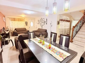 Casa en venta en Arboledas del Sumidero con habitación en Planta baja