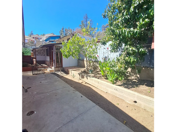 SE VENDE CASA EN VILLA ALEMANA
