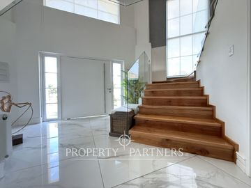 El Venado luminosa casa estilo Georgian