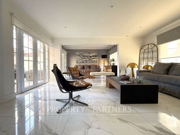 El Venado luminosa casa estilo Georgian