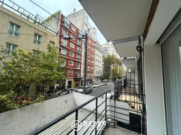 Venta dos ambientes al frente con balcon, Centro Mar del Plata