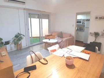Departamento en venta de dos ambientes con patio - Almagro