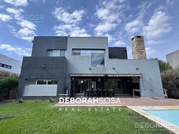 Casa en Venta 6 Ambientes al Lago con Pileta y Muelle - Zona Norte Escobar El Cantón