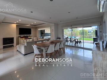 Casa en Venta 6 Ambientes al Lago con Pileta y Muelle - Zona Norte Escobar El Cantón