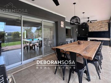 Casa en Venta 6 Ambientes al Lago con Pileta y Muelle - Zona Norte Escobar El Cantón