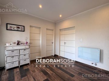 Casa en Venta 6 Ambientes al Lago con Pileta y Muelle - Zona Norte Escobar El Cantón