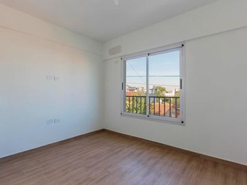 Venta Departamento 2 Ambientes Villa Luzuriaga Cochera