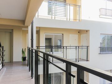 Venta Departamento 2 Ambientes Villa Luzuriaga Cochera