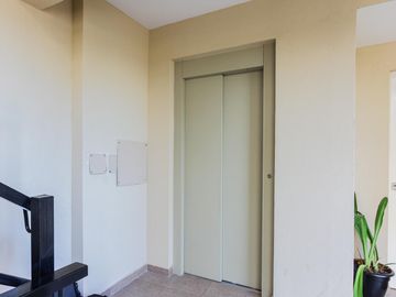 Venta Departamento 2 Ambientes Villa Luzuriaga Cochera