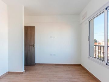 Venta Departamento 2 Ambientes Villa Luzuriaga Cochera