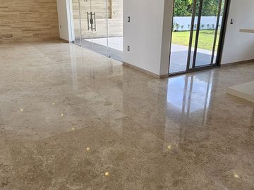Casa nueva en venta en Paraíso Country Club, Morelos.