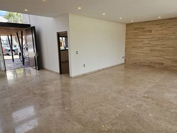 Casa nueva en venta en Paraíso Country Club, Morelos.