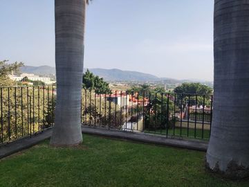 Residencia  en Venta en Burgos Cuernavaca