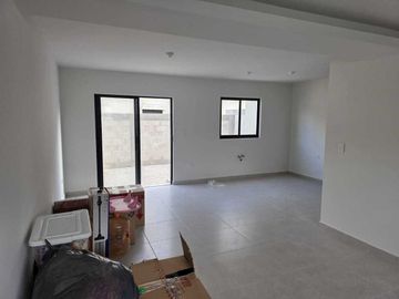 Venta de casa nueva en Zakia, zona de El nuevo Querétaro