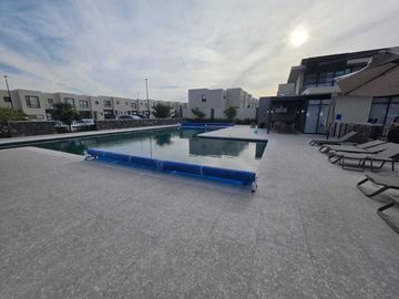 Venta de casa nueva en Zakia, zona de El nuevo Querétaro