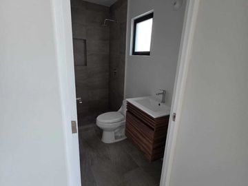 Venta de casa nueva en Zakia, zona de El nuevo Querétaro