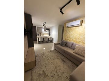 SE VENDE APARTAMENTO  PRIMER PISO REMODELADO Y AMOBLADO EN MIRAMAR