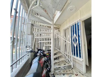 Oportunidad de inversión-Casa con rentas y excelentes acabados.