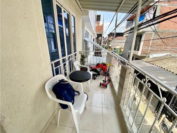 Oportunidad de inversión-Casa con rentas y excelentes acabados.