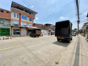 Oportunidad de inversión-Casa con rentas y excelentes acabados.