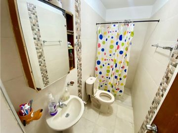 Oportunidad de inversión-Casa con rentas y excelentes acabados.