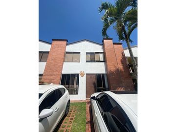 VENDO CASA SECTOR BELMONTE