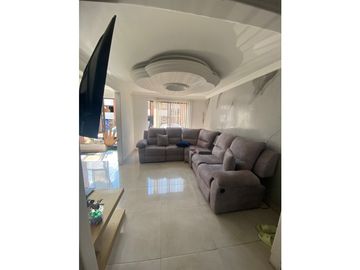 VENDO CASA SECTOR BELMONTE