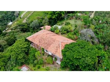 VENDO FINCA HOTEL FILANDIA - QUINDIO
