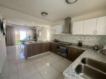 Venta de Casa en Rosarito