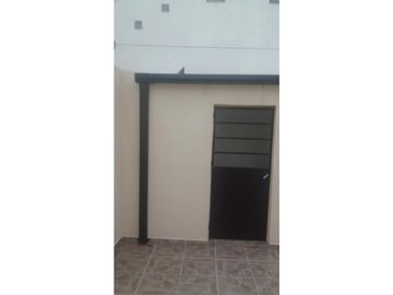 CASA DE PASILLO ZONA SUR IMPECABLE (ANCHORENA 400)