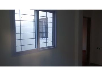 CASA DE PASILLO ZONA SUR IMPECABLE (ANCHORENA 400)