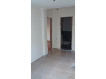 CASA DE PASILLO ZONA SUR IMPECABLE (ANCHORENA 400)