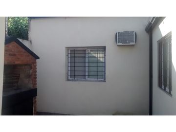 CASA DE PASILLO ZONA SUR IMPECABLE (ANCHORENA 400)