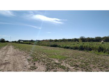 Oliveros: Terrenos de 482 m2 en Venta financiados en Barrio de Quintas, Oliveros, Santa Fe, Argentina