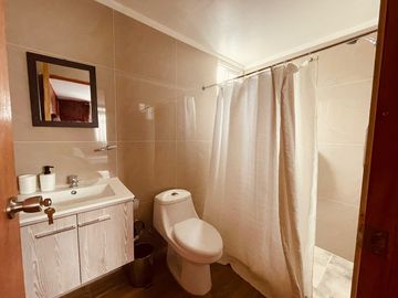 Excelente ubicacion. casa para vivir e invertir