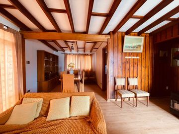 Excelente ubicacion. casa para vivir e invertir