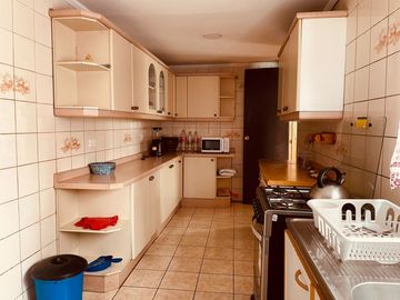 Excelente ubicacion. casa para vivir e invertir
