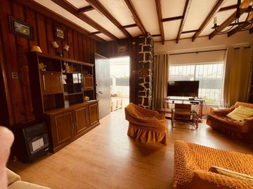 Excelente ubicacion. casa para vivir e invertir