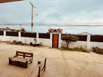 Excelente ubicacion. casa para vivir e invertir