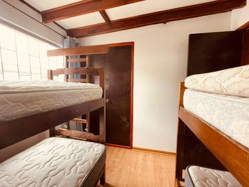Excelente ubicacion. casa para vivir e invertir