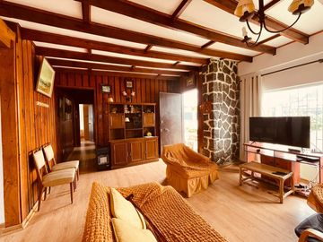 Excelente ubicacion. casa para vivir e invertir