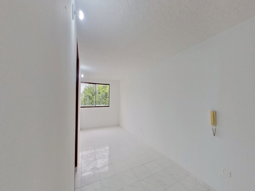 Venta Apartamento Nueva Granada Sur Central En Cali, Cerca A Todo Parqueadero Propio