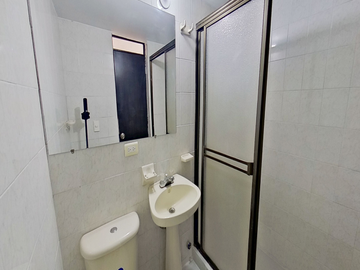 Venta Apartamento Nueva Granada Sur Central En Cali, Cerca A Todo Parqueadero Propio